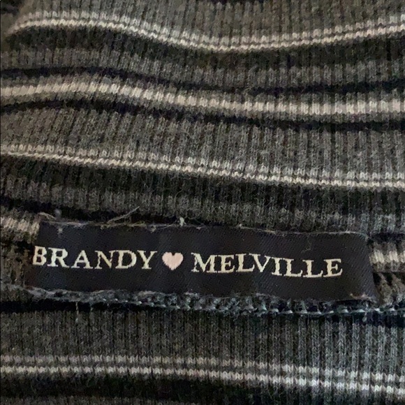 Cute turtleneck - Picture 3 of 3